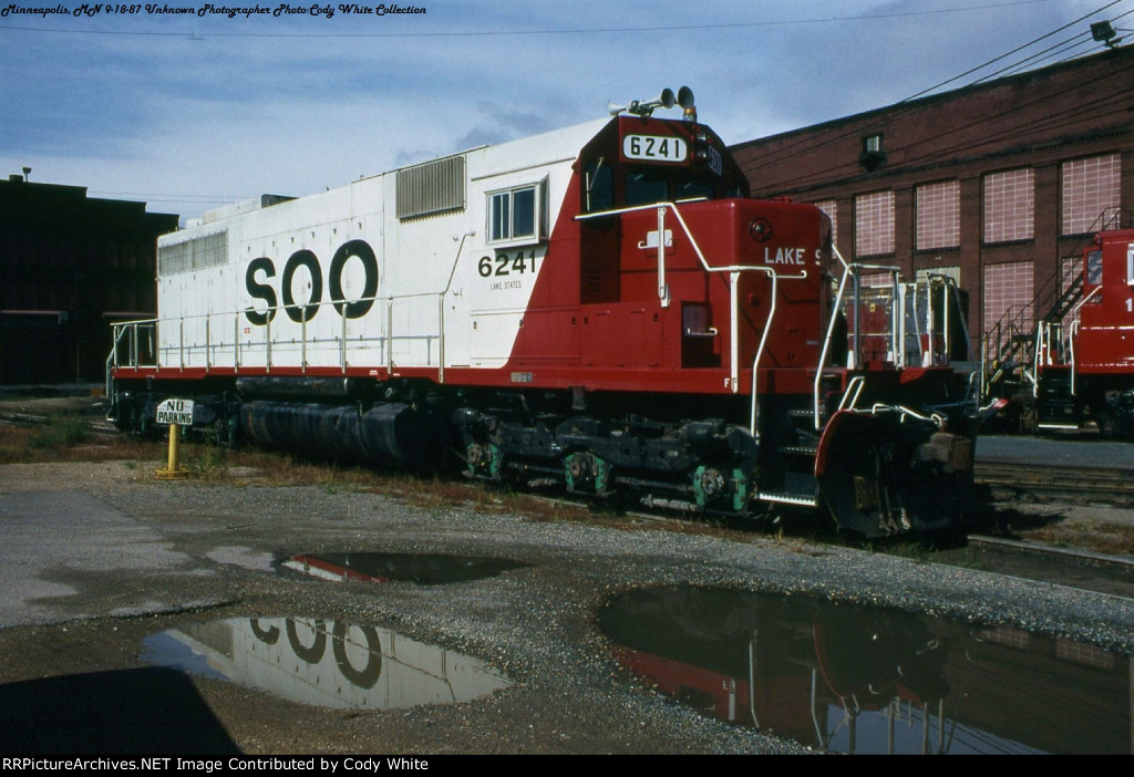 Soo Line SD39 6241